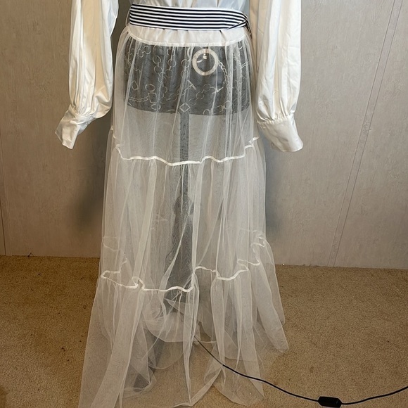 SHOW Me Your MuMu White Cotton Mesh Skirt Unicollar Button Up Pirate Sleeves OS - Picture 8 of 9